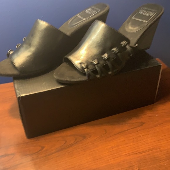 Cutest Wedges! Blk New in the Box! - Picture 2 of 2